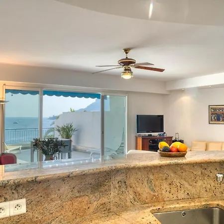 Vue Mer Et Monaco 2 Pieces + Studio Independant Pkg Et Piscine Apartment *